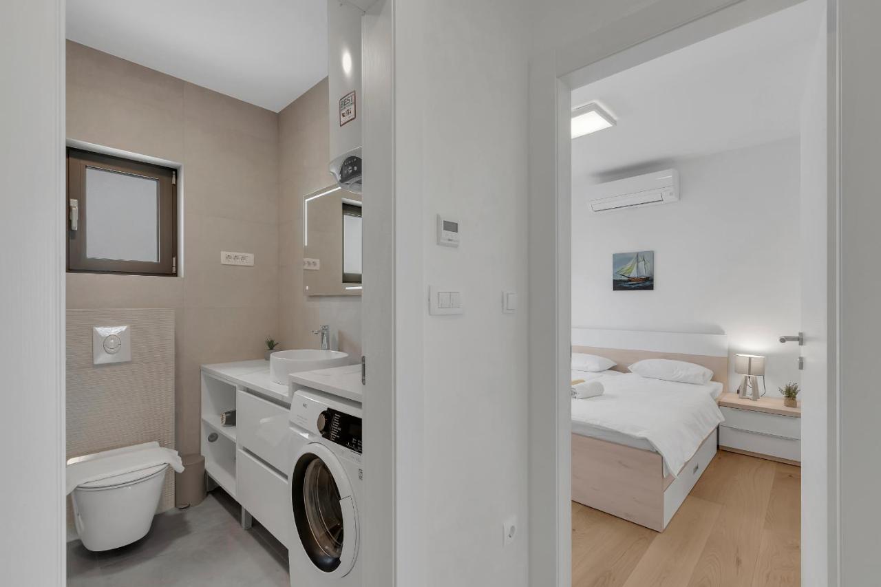 Luxury Apartment Adriasun Free Beach Parking Макарска Екстериор снимка